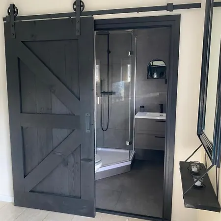 Beach Bungalow Hellevoetsluis Хеллевутслёйс