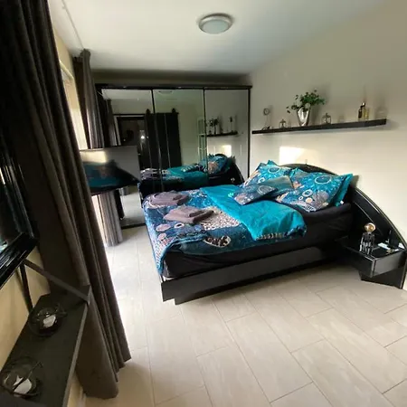 Beach Bungalow Hellevoetsluis Nyaraló *