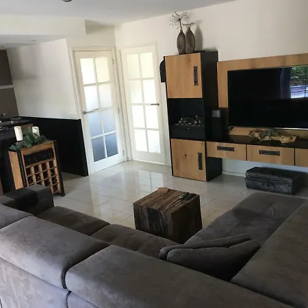 Beach bungalow Hellevoetsluis