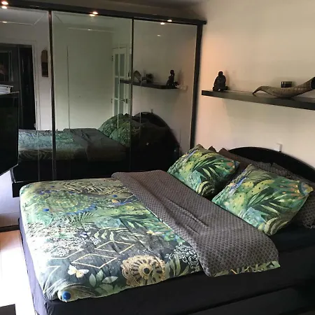 Beach Bungalow Hellevoetsluis * Хеллевутслёйс