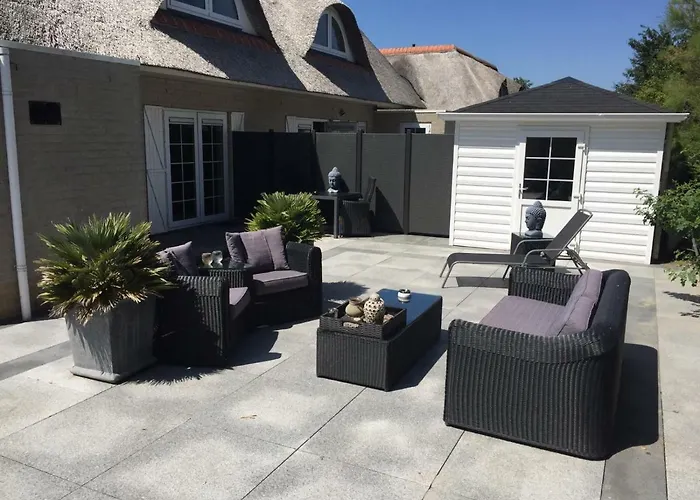 Beach Bungalow Hellevoetsluis 度假居 *